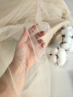 najmekši i najprozračniji bež til za svadbeni veo ili laganu haljinu