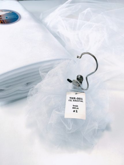 najjeftiniji beli til sa sjajem za dekoraciju i jednostavne haljine