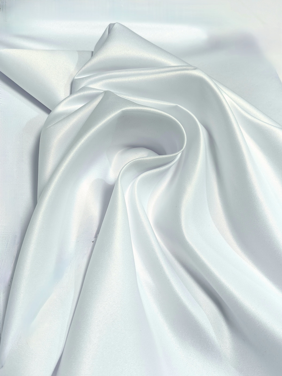 saten-americki-mat-cvrst-boja-bela-1 najjeftiniji beli mat čvrst saten za haljine suknje i dekoraciju