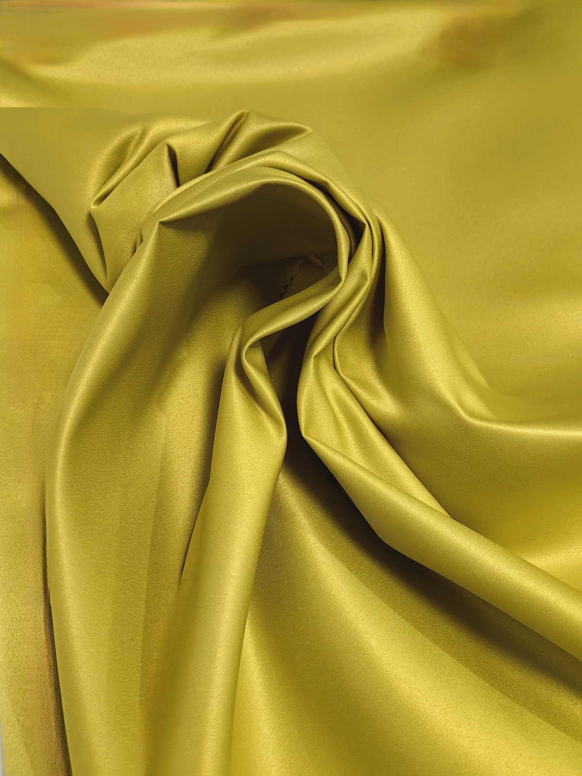 saten-americki-mat-cvrst-boja-pistaci-zelena-1 najjeftiniji mat čvrst saten u boji pistaći zelena za haljine i dekoraciju